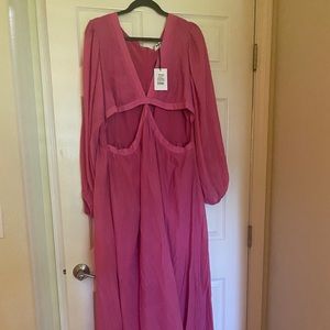Never worn, Show Po dress. Very pink.